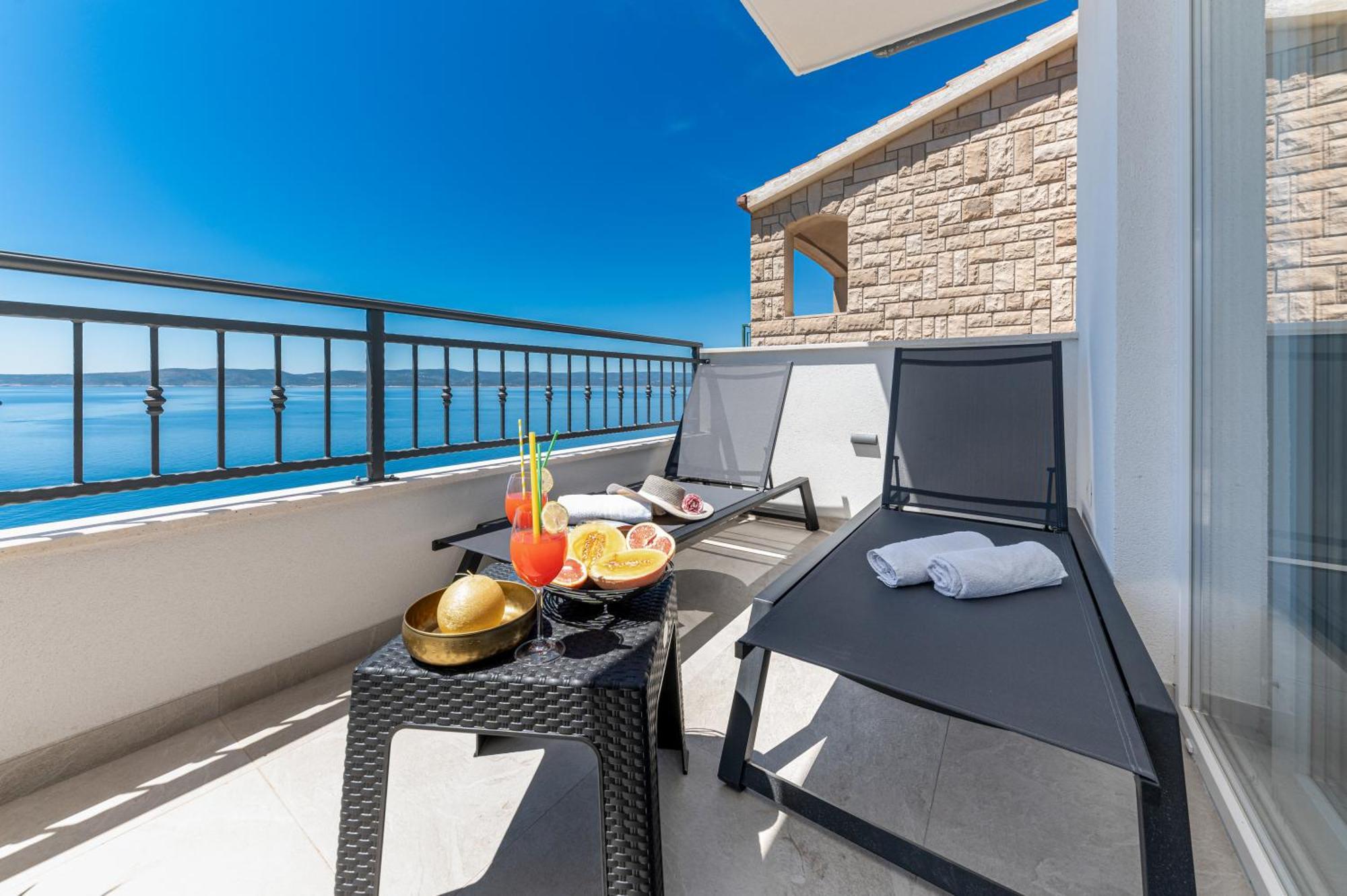 Seaview Apartments Nives Brela Zimmer foto