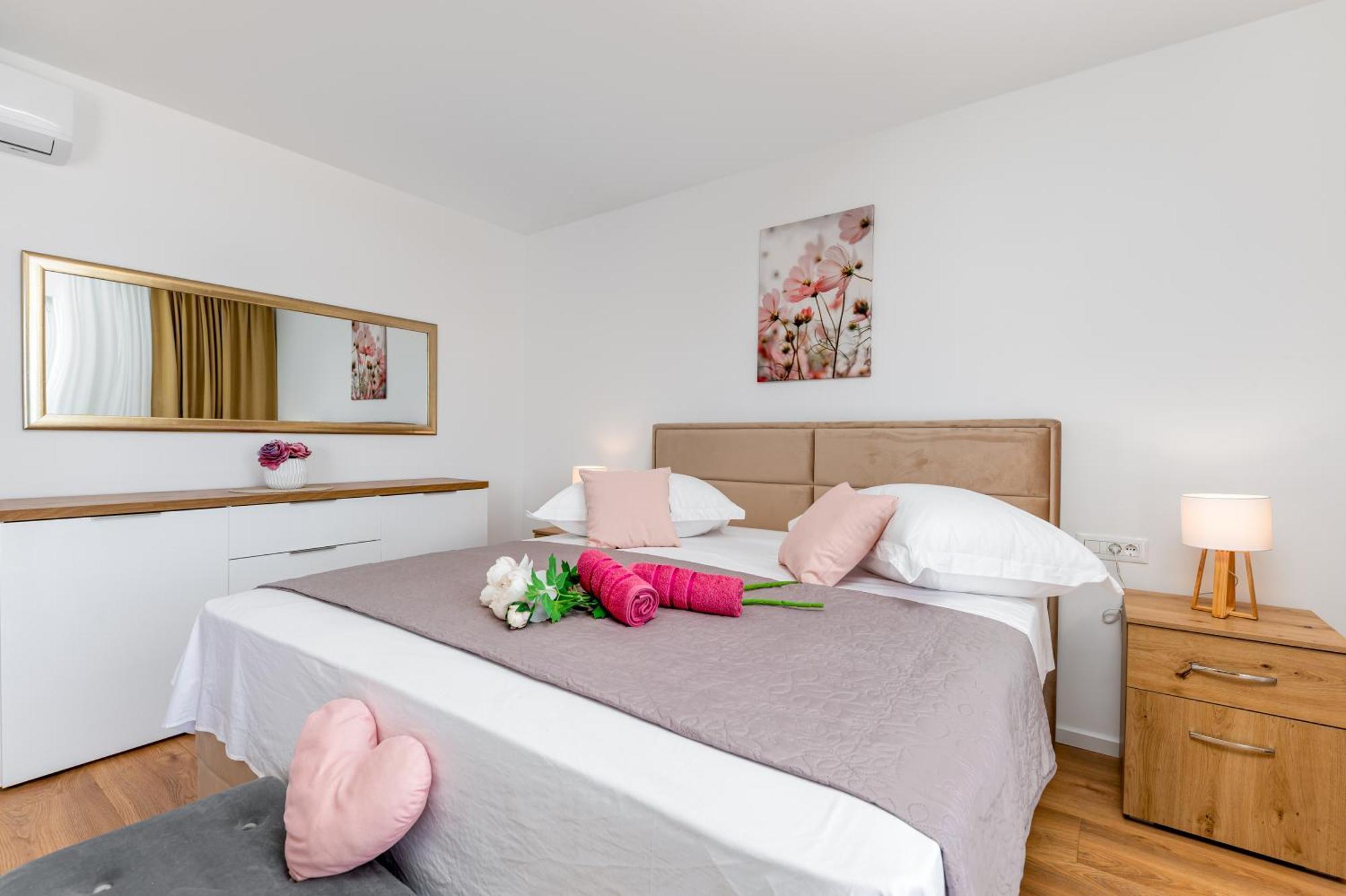 Seaview Apartments Nives Brela Zimmer foto